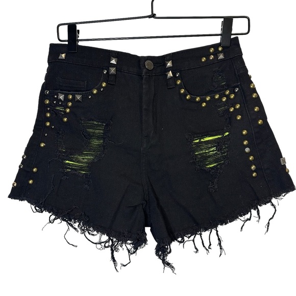 BLANK NYC Heavy Studded Destroyed Hi-Rise Denim Black Raw Hem Shorts Size 28 - Picture 2 of 10